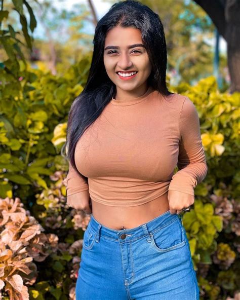 indian women showing boobs|No bra challenge by Indian girls. Instagram reels compilation.